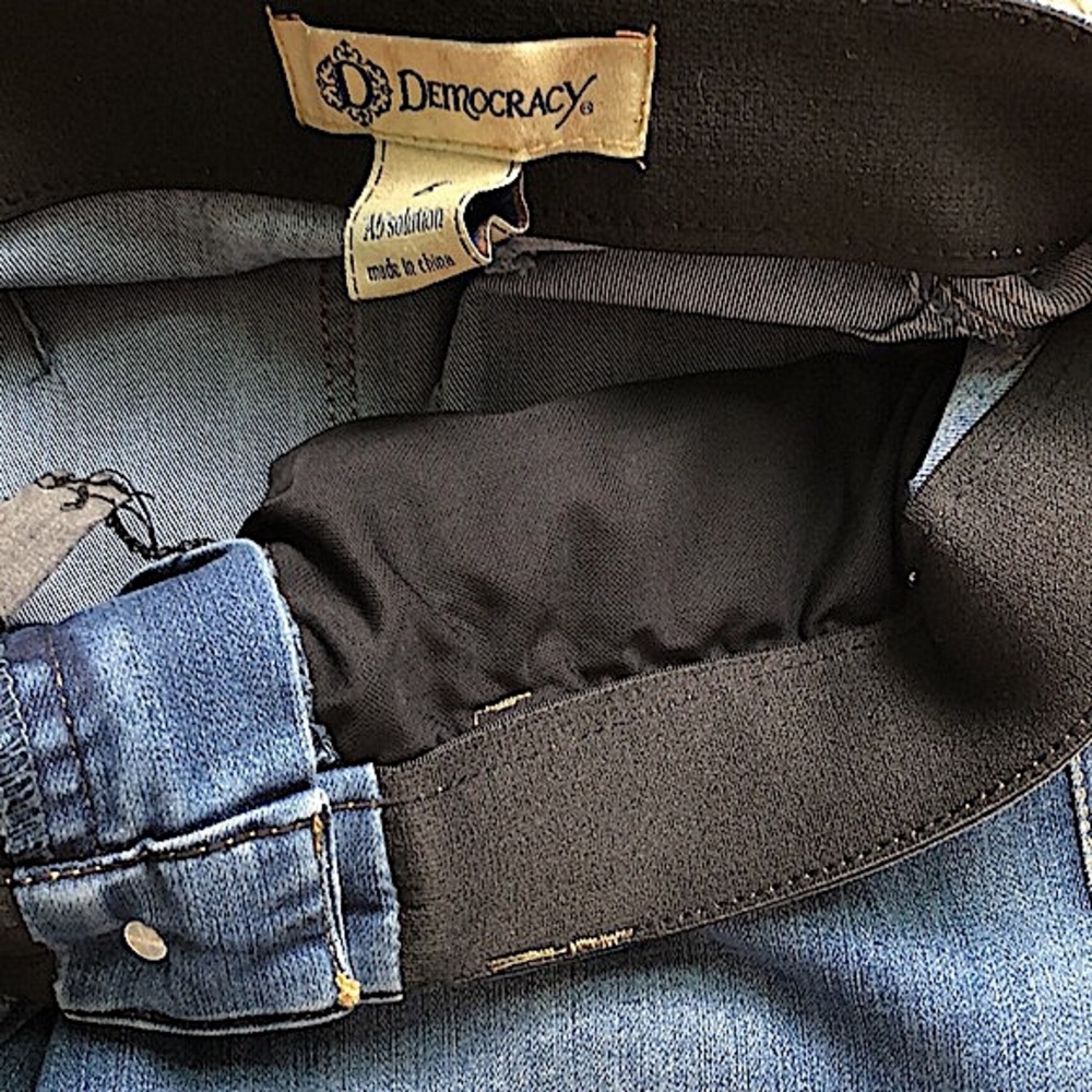 Democracy “Ab”solution Jeans - Picture 8 of 8